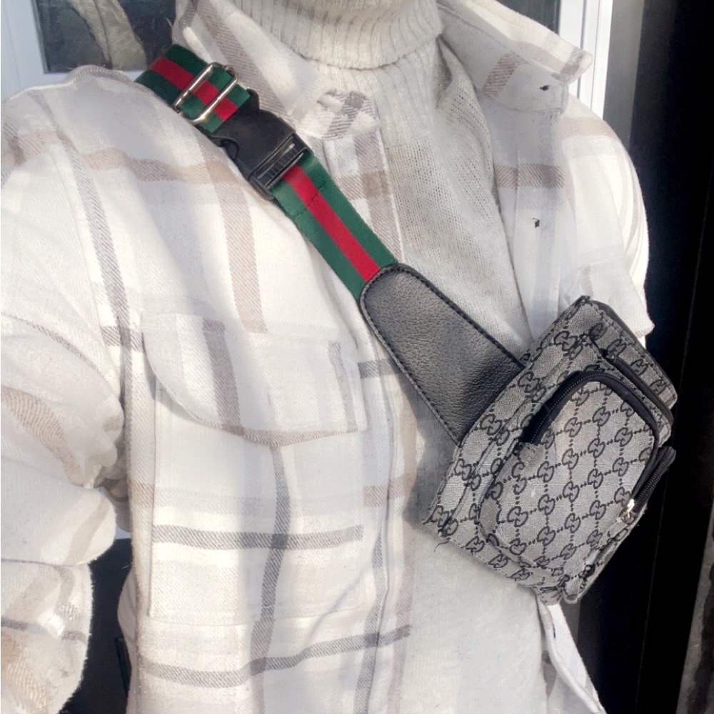 Vintage Grey ~ Gucci Shoulder Bag 😮‍💨